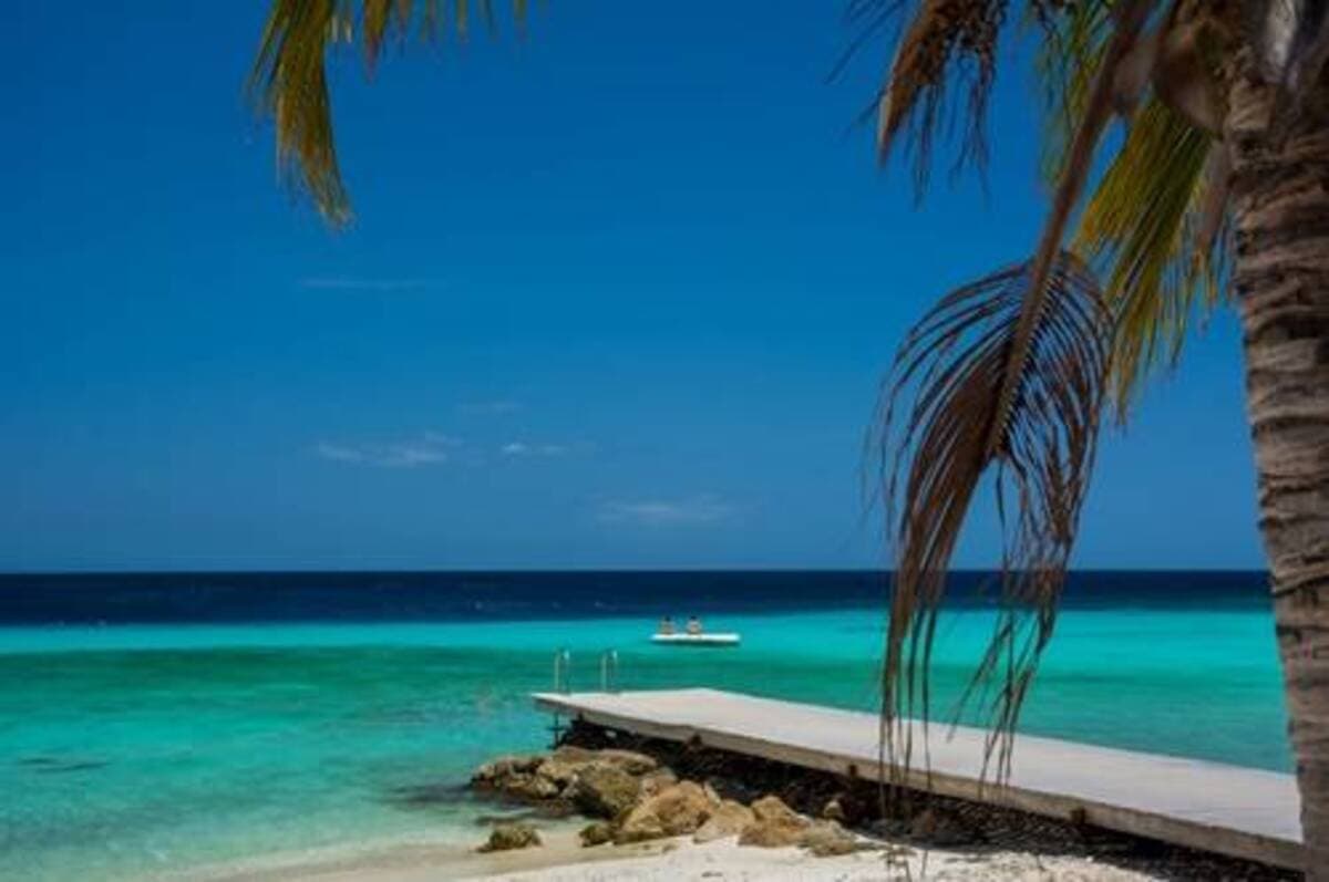 Com_beach-holiday-vacation-caribbean_1200_797