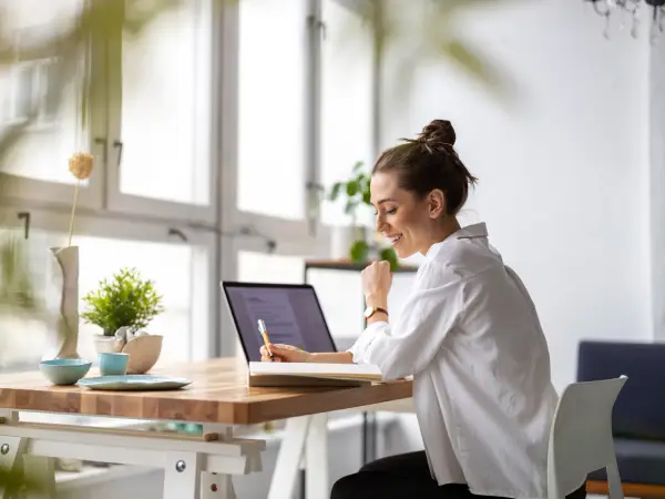 Acces la documentele personale de HR